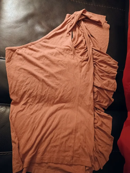 Forever 21 Rust Ruffle One-Shoulder Top - Picture 7 of 8